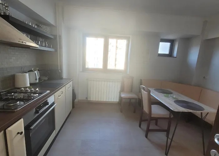 Ultracentral Bucharest Apartment